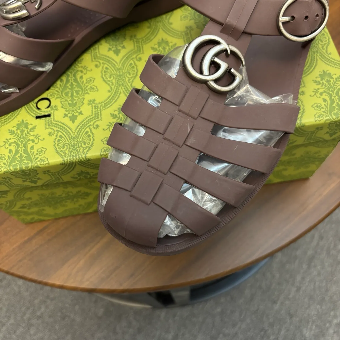 Men's shoes 260💰 [Gucci] Counter quality, top-quality original goods, real photos! Original TPU material, fine workmanship, comfortable; genuine 1:1 replica Size: 38 ~ 46